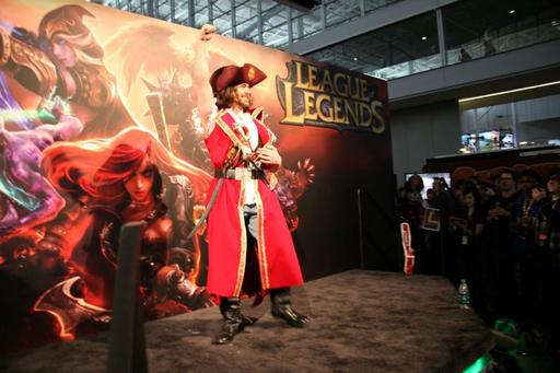 Лига Легенд - Косплей по LoL на PAX East 2012